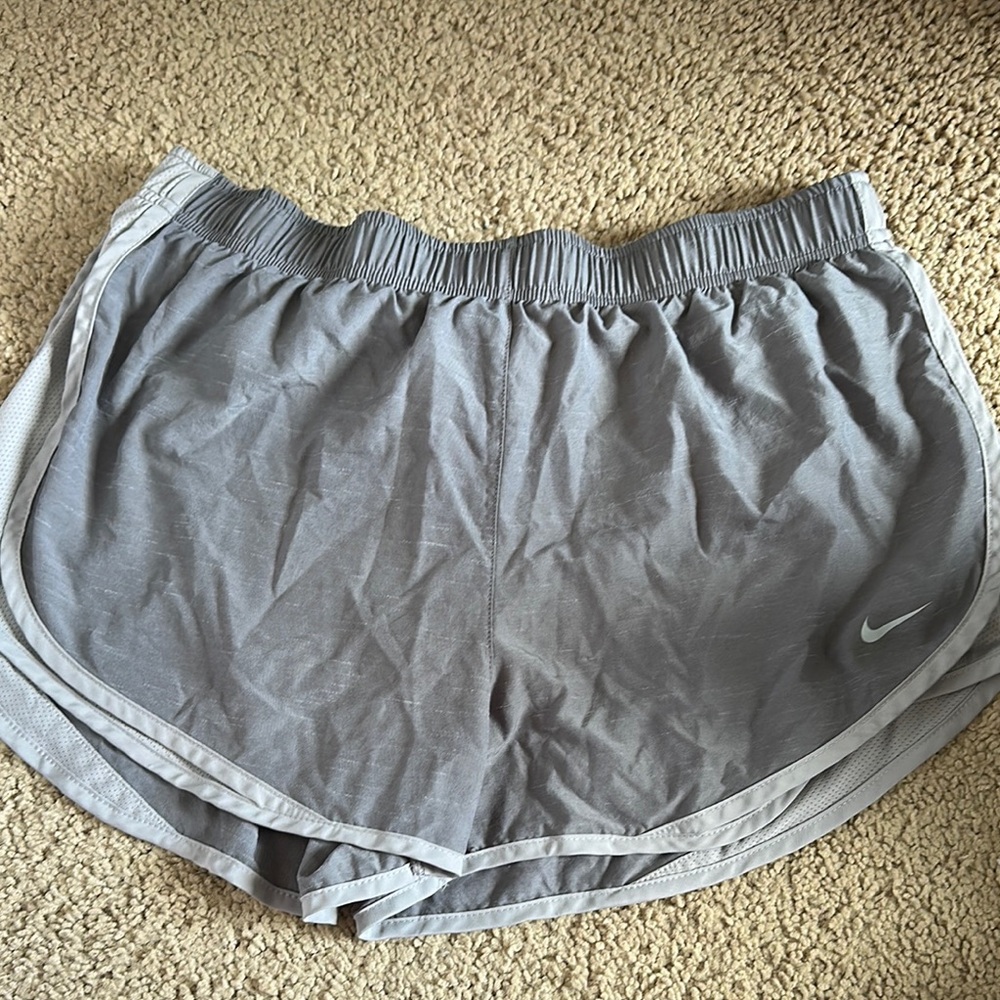Nike Women's Gray Shorts - Picture 1 of 2